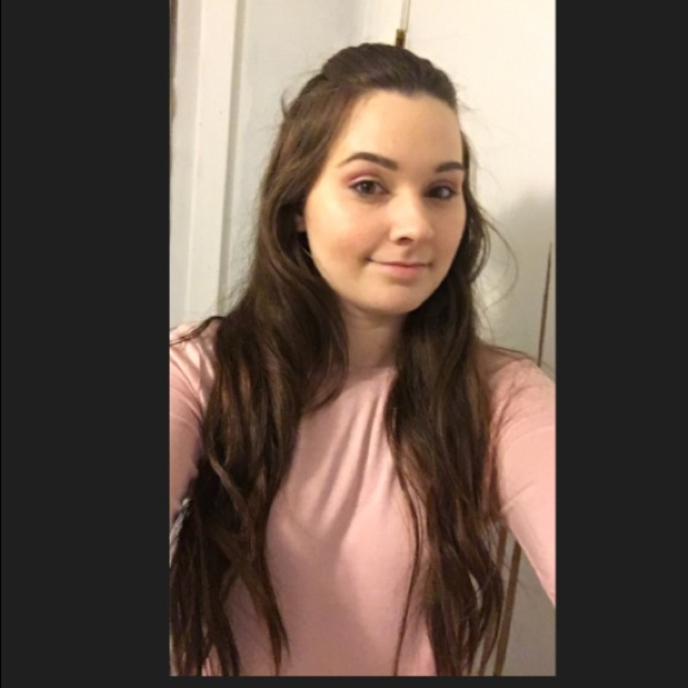 Meet your Posher, Hannah